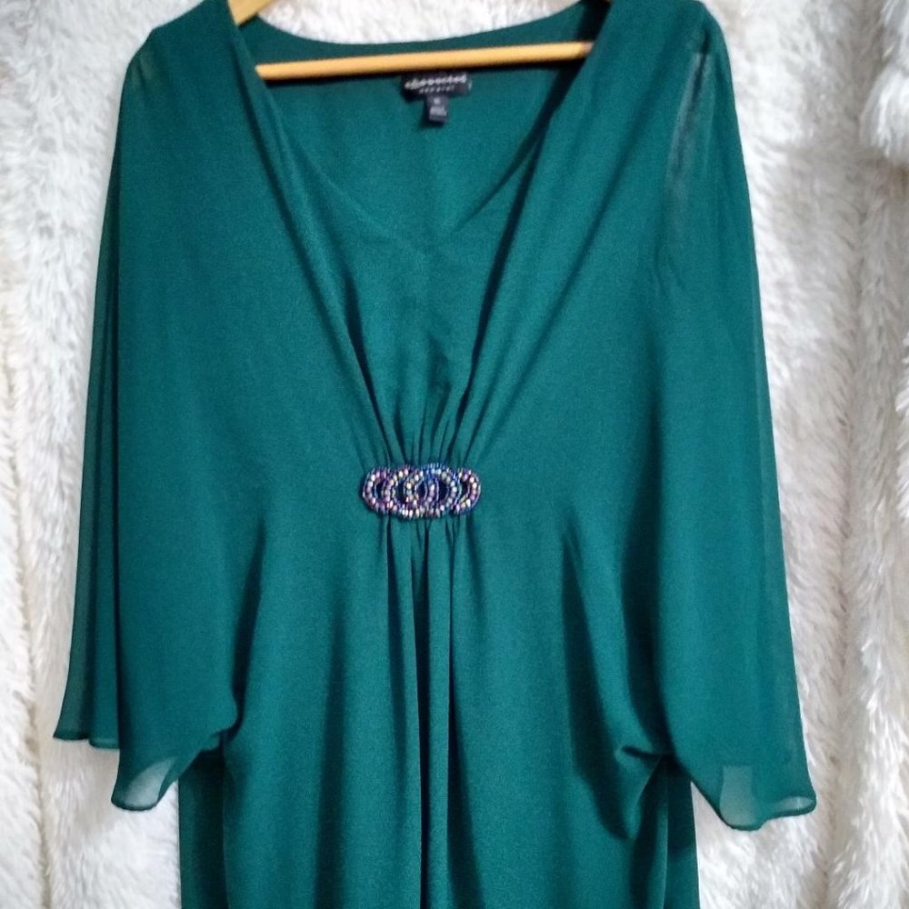 Green Size 16 Cocktail/Wedding Dress with Batwing Sleeves by Connected Apparel